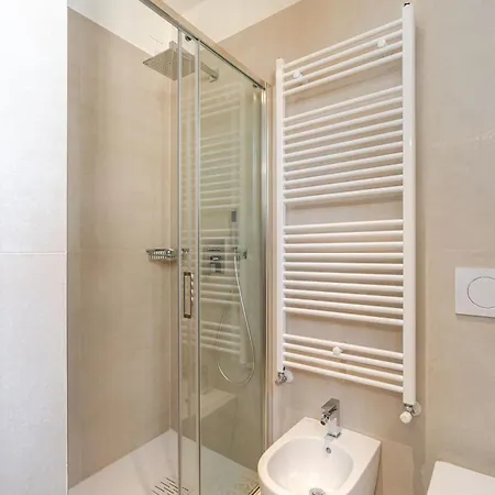 Atmosfere Autentiche Nel Cuore Di Apartament