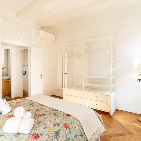 Atmosfere Autentiche Nel Cuore Di Apartamento Venecia